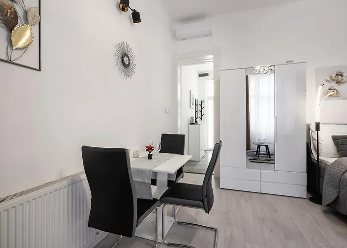 Apartamento Peak Pointe Budapeste
