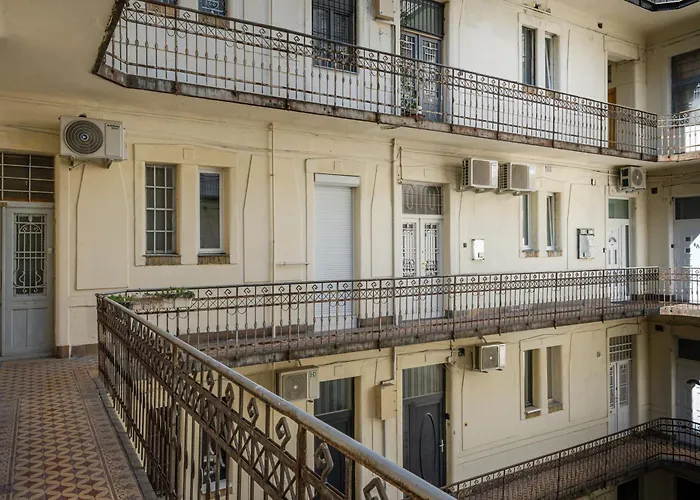 Peak Pointe Apartament *